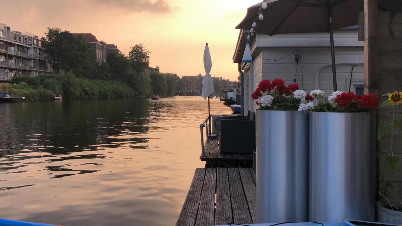 Luxury Studio On Robs Houseboat Special For Couples Amsterdam Exterior photo
