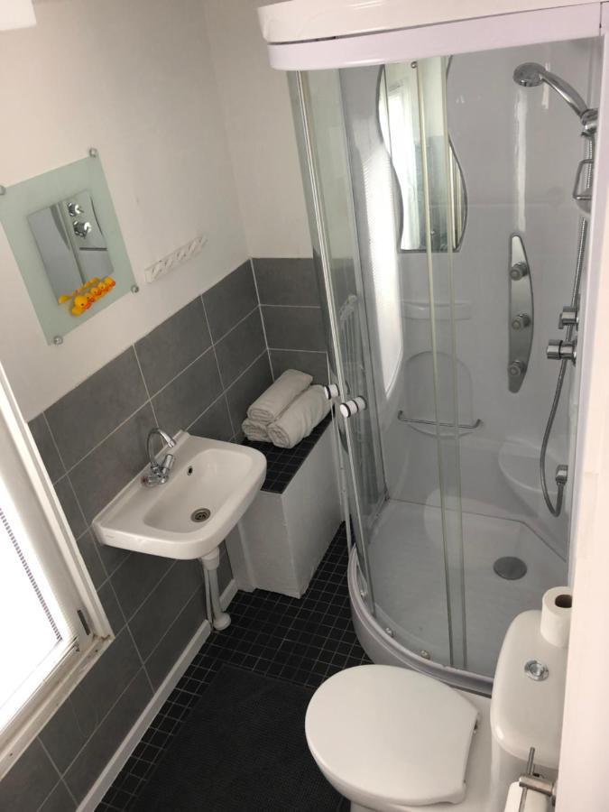 Luxury Studio On Robs Houseboat Special For Couples Amsterdam Exterior photo